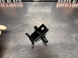 2015 FORD MUSTANG GT REAR SEAT CENTER HINGE FR3B-6360615-AD OEM #1528