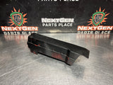 2004 PONTIAC GTO HOOD FUSE BOX COVER LID OEM 92169852 #1306