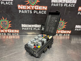 2006 C6 CORVETTE ENGINE BAY FUSE BOX OEM 21996326 #1364