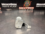 2006 C6 CORVETTE RH MOTOR MOUNT BRACKET OEM 10349965 #1407