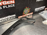 04 PONTIAC GTO RH DASH COWL DEFROST VENT TRIM PANEL OEM 92105079 #1438