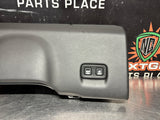 2009 C6 CORVETTE KNEE BOLSTER OEM #1538