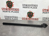 2020 FORD MUSTANG GT LH DRIVER SIDE DOOR SWEEP WEATHERSTRIP FR3B-6321435-AG #326