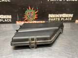 04-07 CADILLAC CTS-V FUSE BOX LID COVER 25745686 OEM #1587