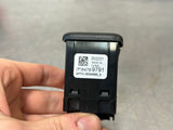 2022 CAMARO SS AUXILIARY JACK RECEPTACLE WITH NAV CARD 84789791 OEM #454
