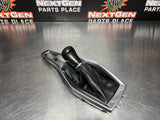2016 CAMARO SS SHIFTER BEZEL/ BOOT AND KNOB MANUAL OEM #795