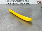 97-04 C5 CORVETTE RH FENDER MOULDING MILLENIUM YELLOW 10267509 #VV706