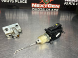 04-06 PONTIAC GTO TRUNK LATCH AND RELEASE OEM #784