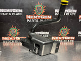 04 - 06 Pontiac gto Windshield Washer RESERVOIR with pump OEM