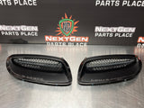 2006 PONTIAC GTO HOOD VENTS / SCOOPS BLCK OEM #762