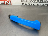 2013 FORD MUSTANG GT LH EXTERIOR DOOR HANDLE GRABBER BLUE OEM #491