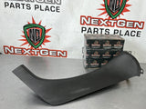 2005 C6 CORVETTE RH PASSENGER FRONT LOWER B PILLAR TRIM OEM 10381589 #478