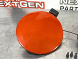 08 - 09 PONTIAC G8 GT FUEL DOOR GAS CAP COVER LID ASSEMBLY IGNITION ORANGE OEM 92213014 #397