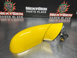 05 - 13 C6 CORVETTE RH PASSENGER SIDE MIRROR VELOCITY YELLOW OEM #764