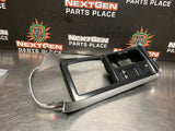 2006 PONTIAC GTO CENTER CONSOLE SHIFTER BEZEL TRIM PANEL OEM 92166193 #1025
