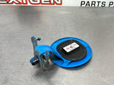 10-14 FORD MUSTANG GT FUEL DOOR GAS LID TANK COVER GRABBER BLUE OEM #491