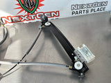 15-23 FORD MUSTANG GT RH PASSENGER WINDOW MOTOR REGULATOR FR3B-6323200-AT #295