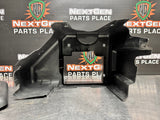 2003 CADILLAC ESCALADE UNDERHOOD FUSE BOX HOUSING AND LID OEM #767