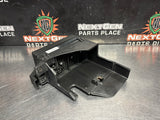 2001 C5 CORVETTE ENGINE UNDERHOOD FUSE BOX W/ BRACKET OEM 10443149 #1433