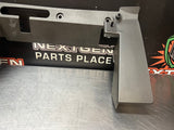 05-13 CORVETTE C6 GLOVE BOX TRIM 10318284 #1110
