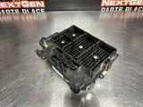 2004 CHEVY DURAMAX LLY FUSE BOX 15177120 OEM #820