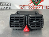 04 - 06 PONTIAC GTO CENTER DASH AC VENT HAZARD LIGHT OEM 92084219 #247