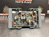 2013 GM SILVERADO SIERRA 6.6 UNDERHOOD FUSE BOX OEM #800