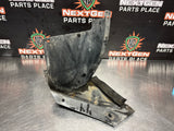 05 - 13 C6 CORVETTE RH WHEEL LINER RIGHT FRONT FENDER LINER OEM 15806318 #1080