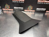2007 C6 CORVETTE ARM REST / CENTER CONSOLE BLCK 15884794 OEM #707