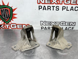 97-04 C5 CORVETTE MOTOR MOUNT BRACKET PEDESTALS 10260642 10260643 #327