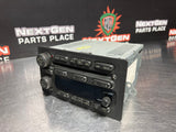 2004 CHEVY SILVERADO 2500HD 6.6 RADIO CD PLAYER OEM 10357886 #820
