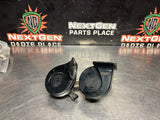 97-04 C5 CORVETTE DUAL HORNS ASSEMBLY OEM #1289