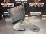 05 - 13 C6 CORVETTE FRONT RH WHEEL LINER FENDER LINER OEM 20882666 #1409