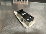 2007 C6 CORVETTE LH DRIVER WINDOW SWITCH LIGHT GREY OEM 10322620 10399364 #1255