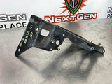 97-00 C5 CORVETTE LH DRIVER SIDE HEADLIGHT MOUNT BRACKET OEM 16523677 #VV888