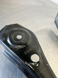 2020 CAMARO LT1 REAR SUSPENSION STABILIZER BAR BRACKETS OEM #202