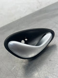 04-06 PONTIAC GTO RH PASSENGER SIDE INTERIOR DOOR HANDLE 92050974